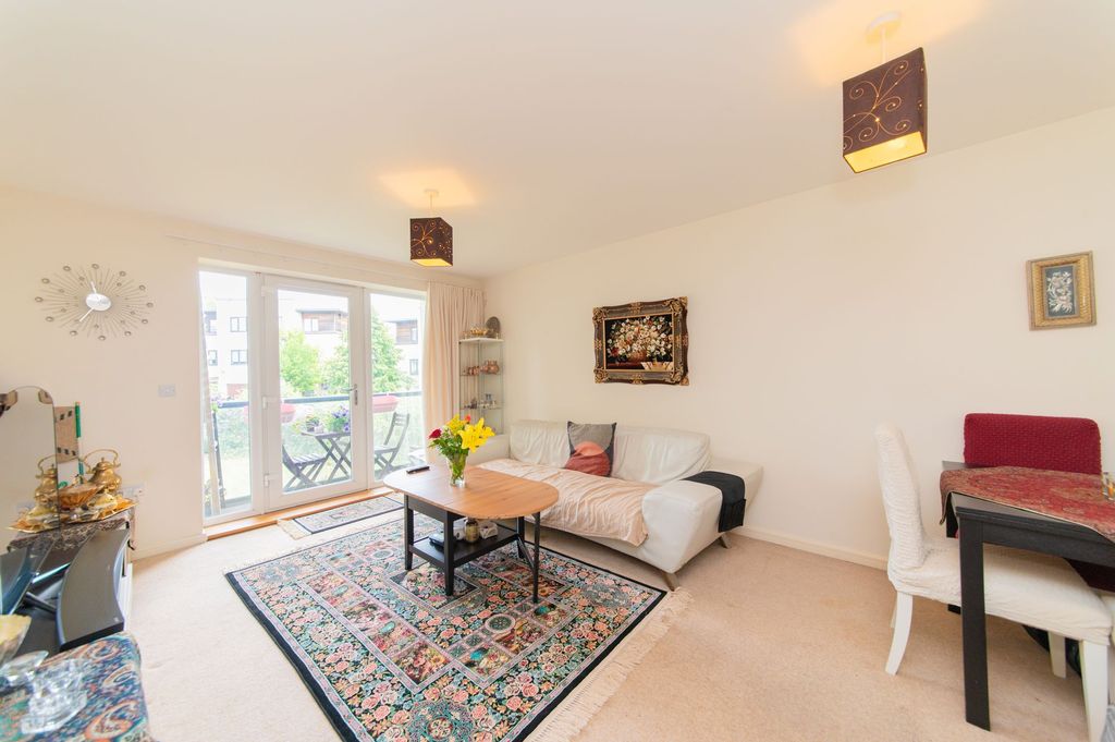 Property photo 2 of 14