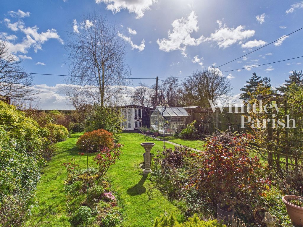 Property photo 2 of 23