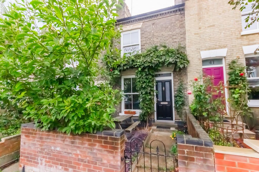Property photo 1 of 16