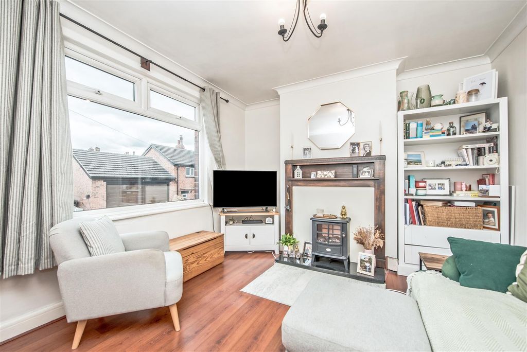 Property photo 2 of 18 Living Room: