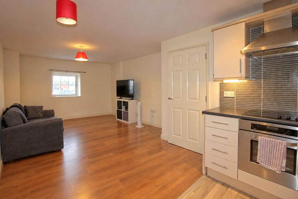 Property photo 3 of 12 Picture No. 04