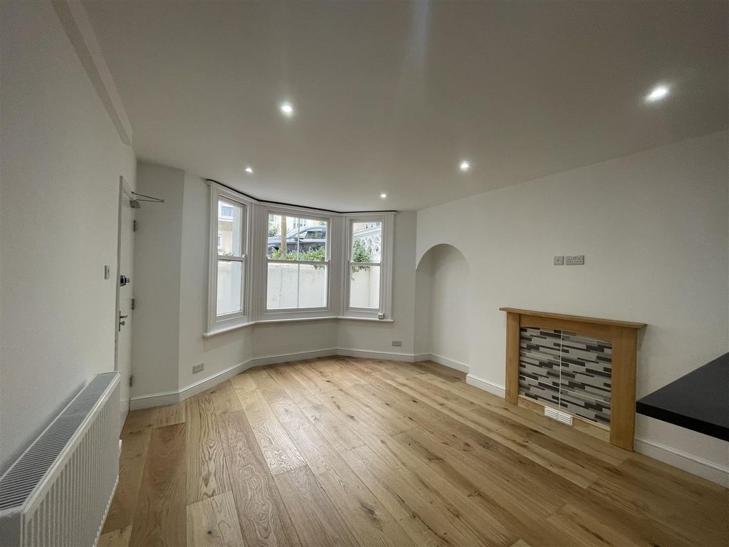 Property photo 2 of 14 Img_0318.Jpg