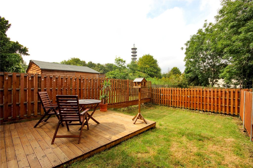 Property photo 2 of 9 Picture No. 08