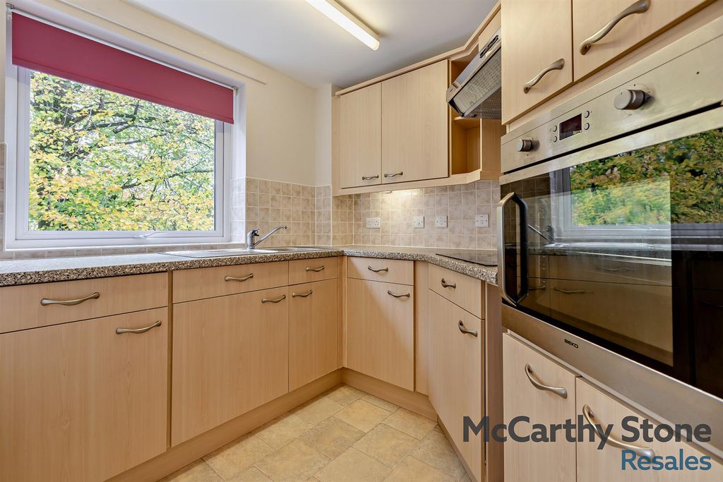 Additional image 6 of 1 bed flat for saleRivers Edge Court, Oaklands Drive, Okehampton EX20