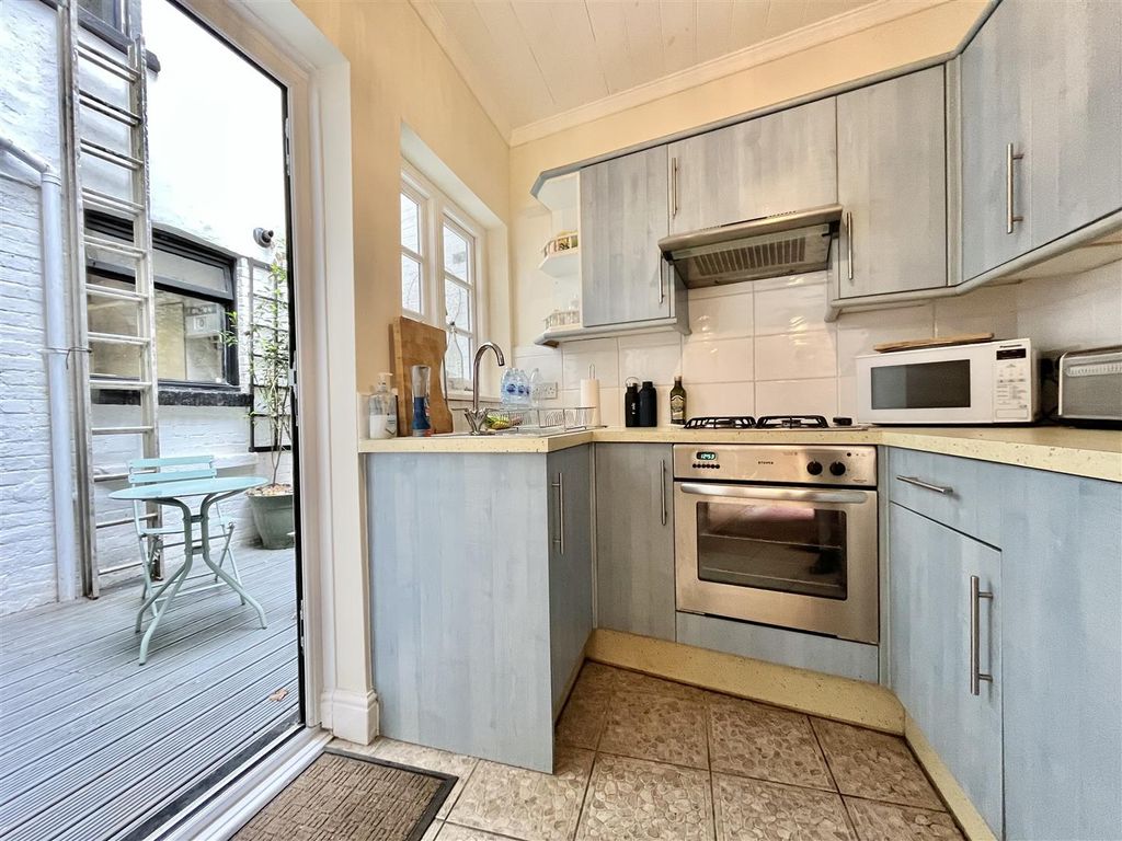 Additional image 13 of 4 bed maisonette for saleRock-A-Nore Road, Hastings TN34