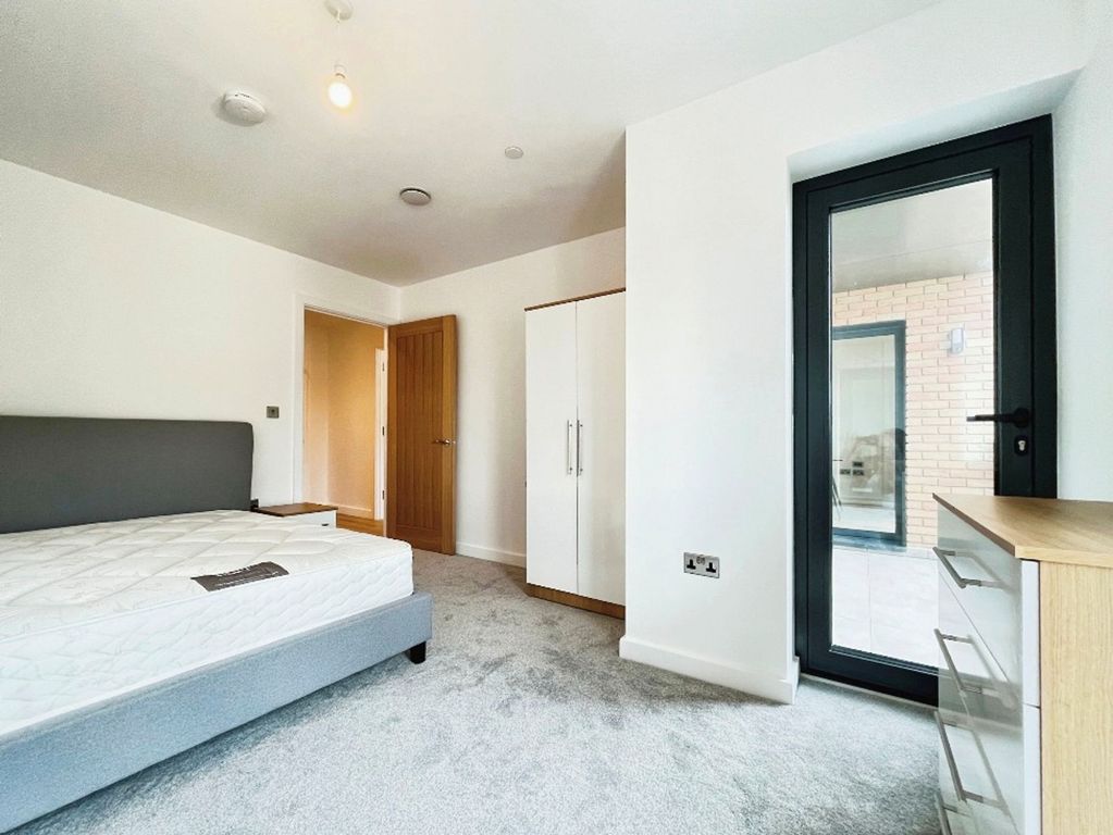 Property photo 3 of 6