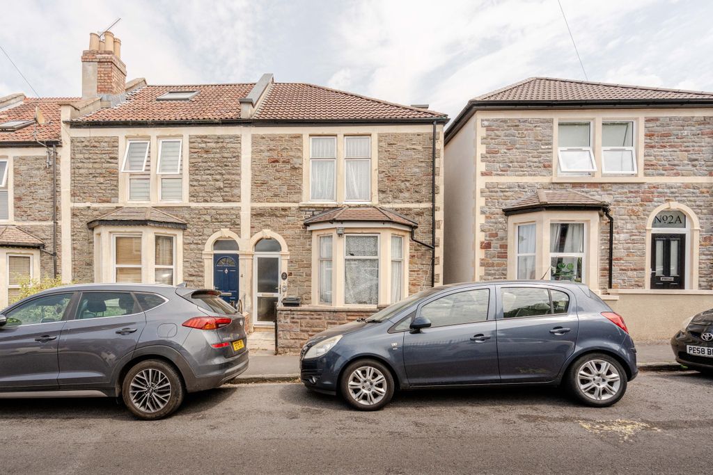 Property photo 1 of 13 1