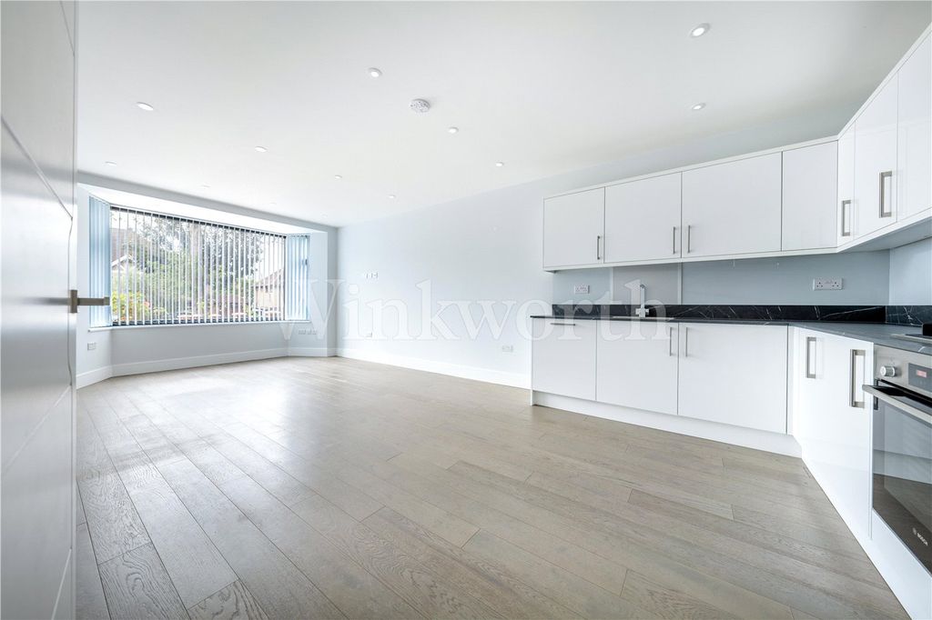 Property photo 1 of 15 Picture No. 16
