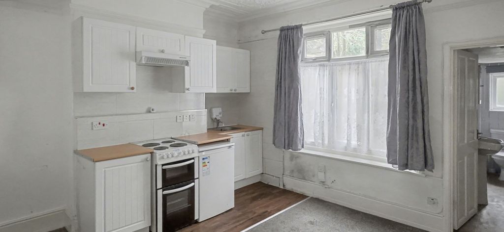 Property photo 2 of 5 Image 2