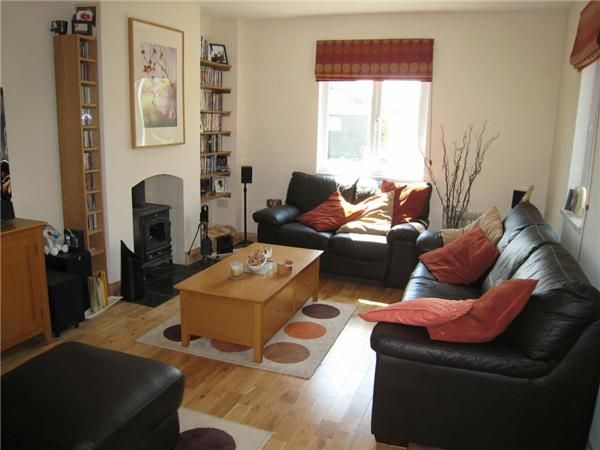 Property photo 2 of 9 Living Room