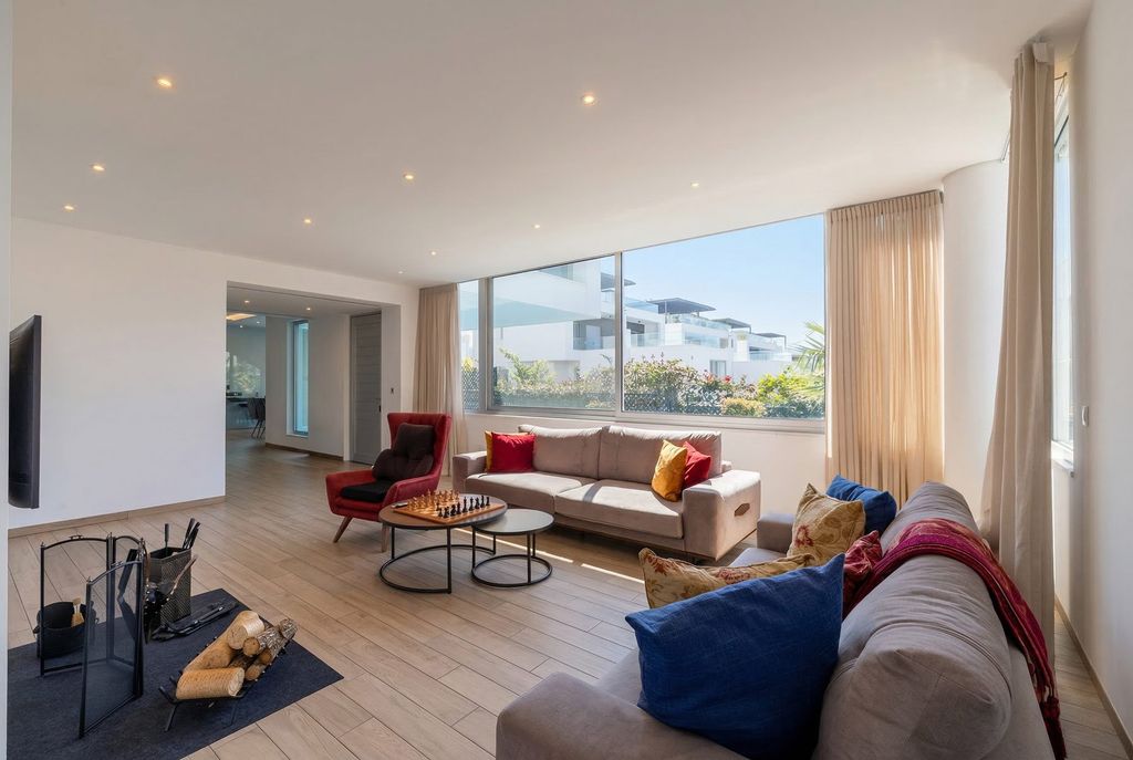 Property photo 3 of 30