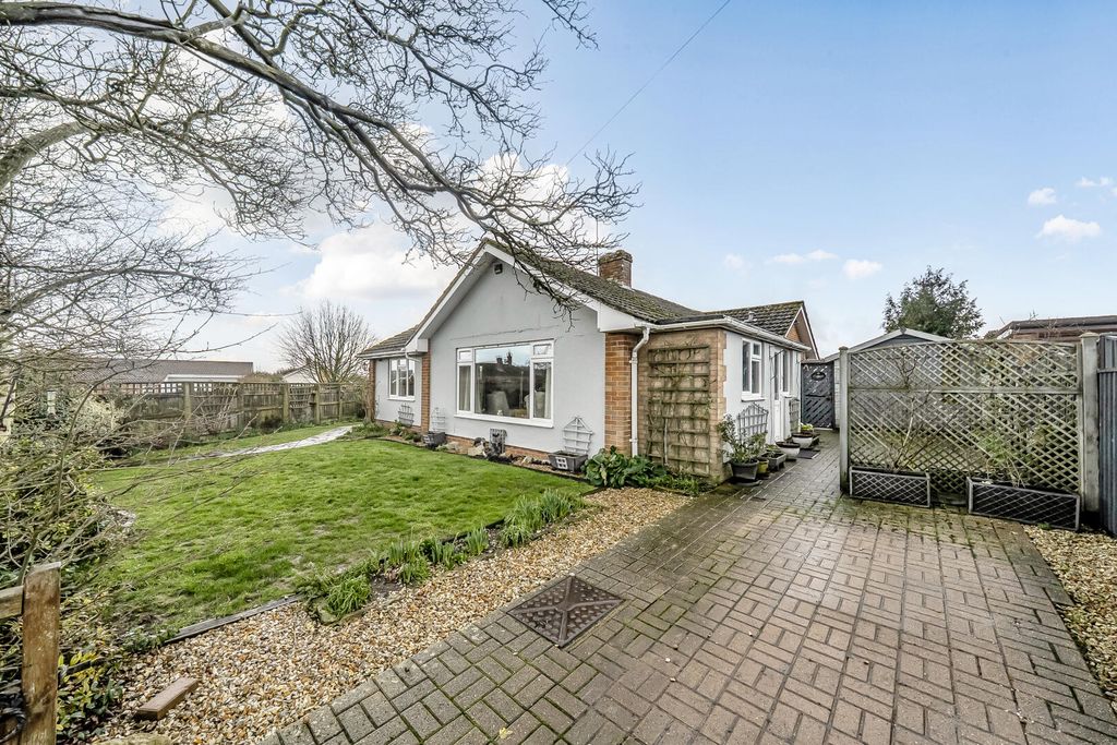 Property photo 1 of 24 Front (Exterior)