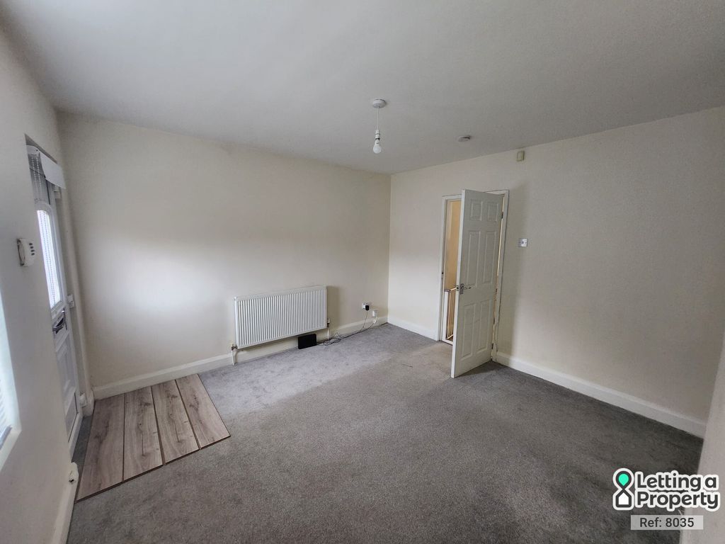 Property photo 3 of 25