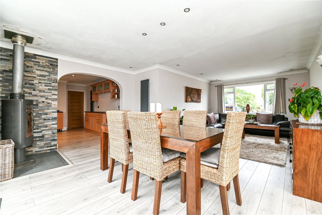 Property photo 3 of 18 Picture No. 06