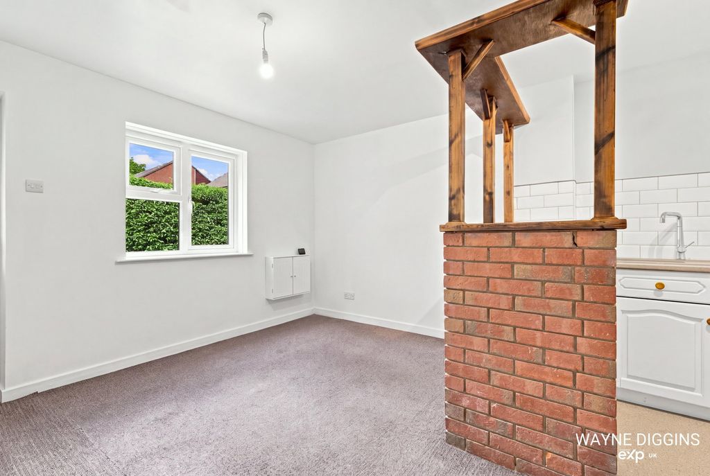 Property photo 3 of 20