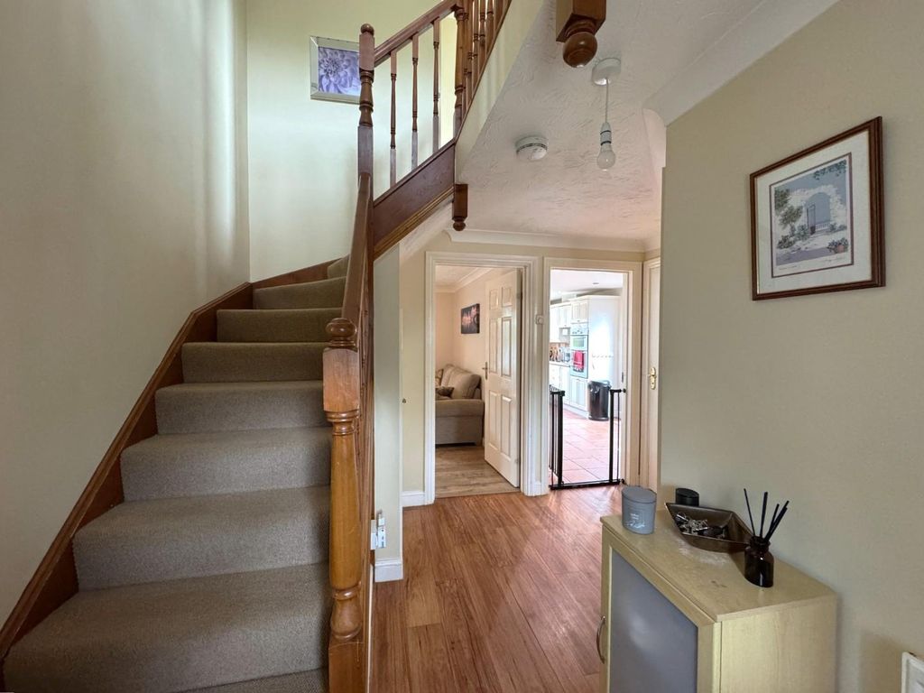 Property photo 2 of 25 Whatsapp Image 2025-06-16 At 13.49.13_748F38ce.Jpg