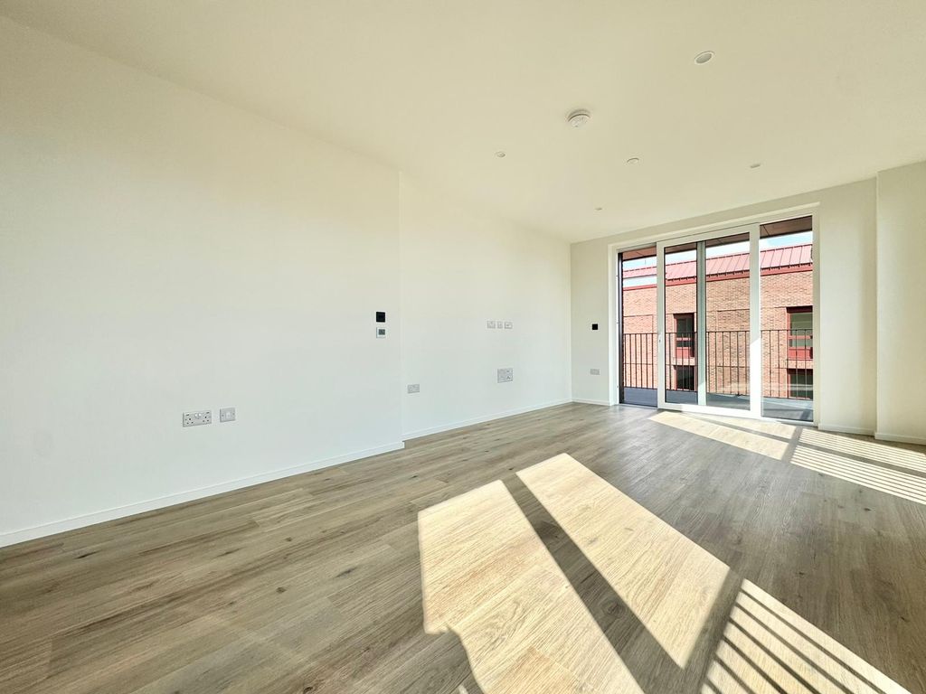 Property photo 2 of 25 Gallery