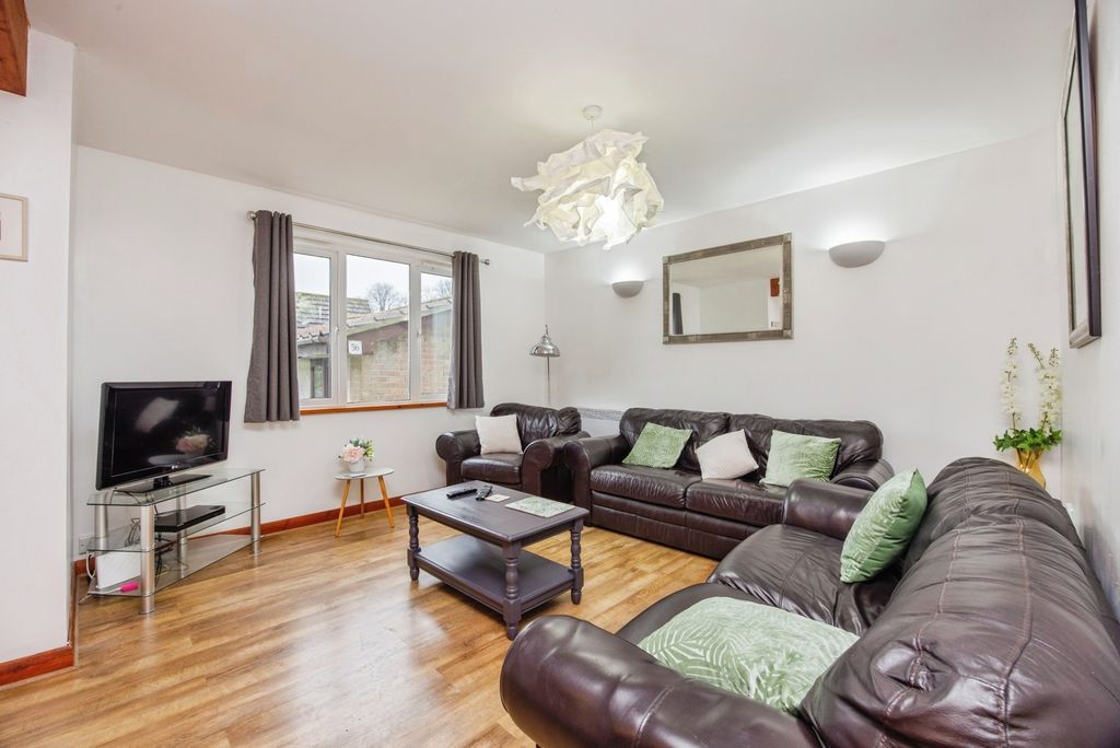 Property photo 2 of 19 Pbox-Img.Jpg