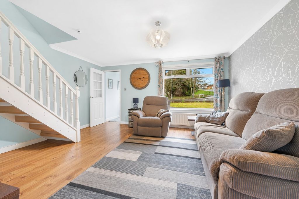 Property photo 3 of 29