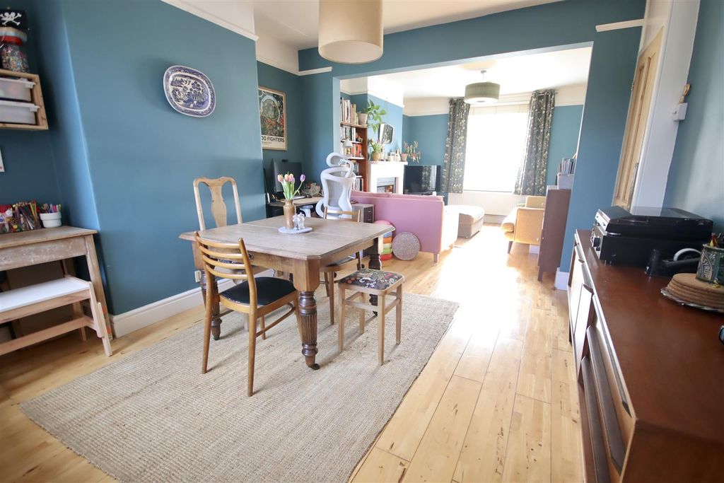 Property photo 2 of 15 Img_9470.Jpg