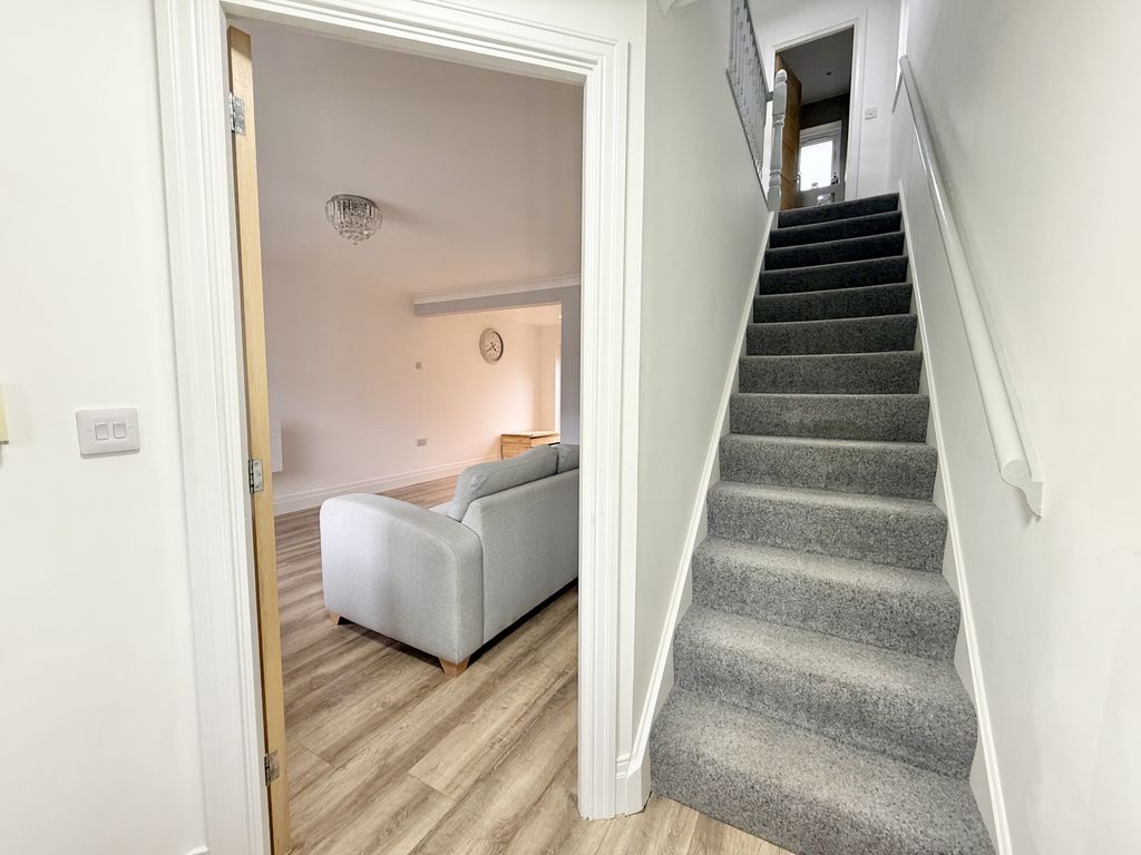 Property photo 2 of 19 Img_0875
