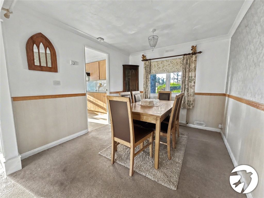 Property photo 2 of 21 Picture No. 14