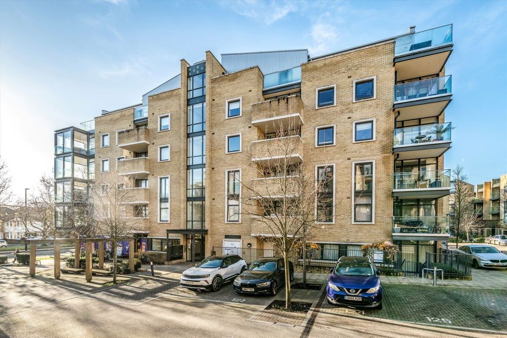 Property photo 1 of 9