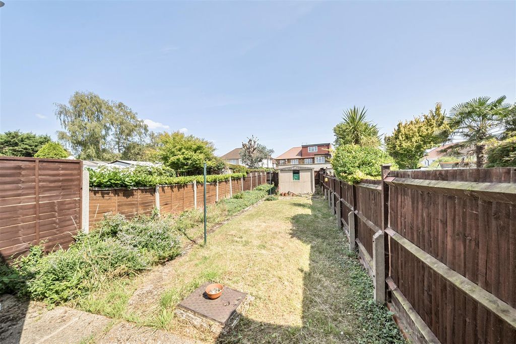 Property photo 2 of 17