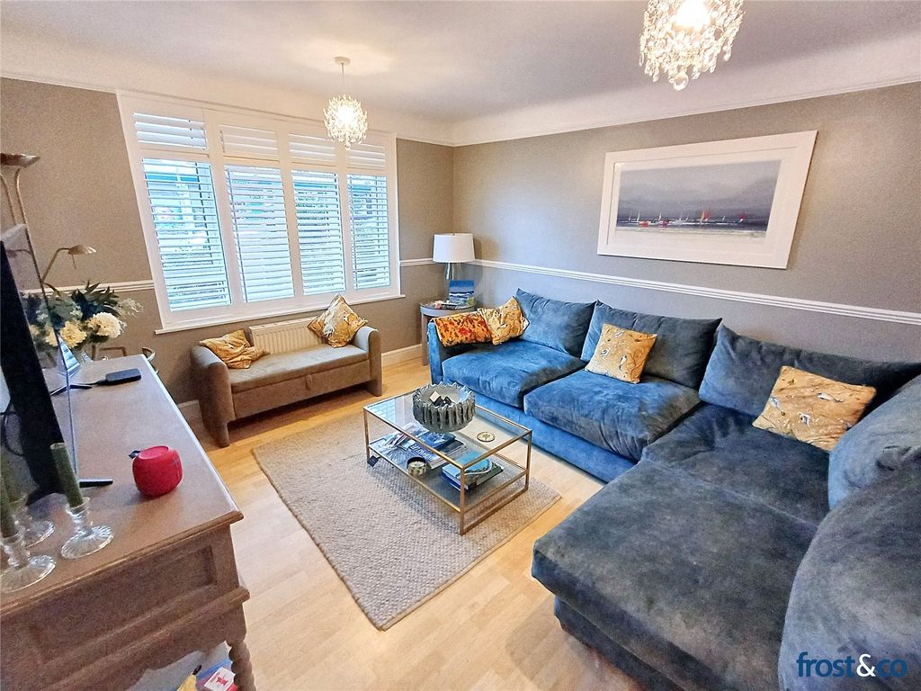 Property photo 2 of 17 Living Room