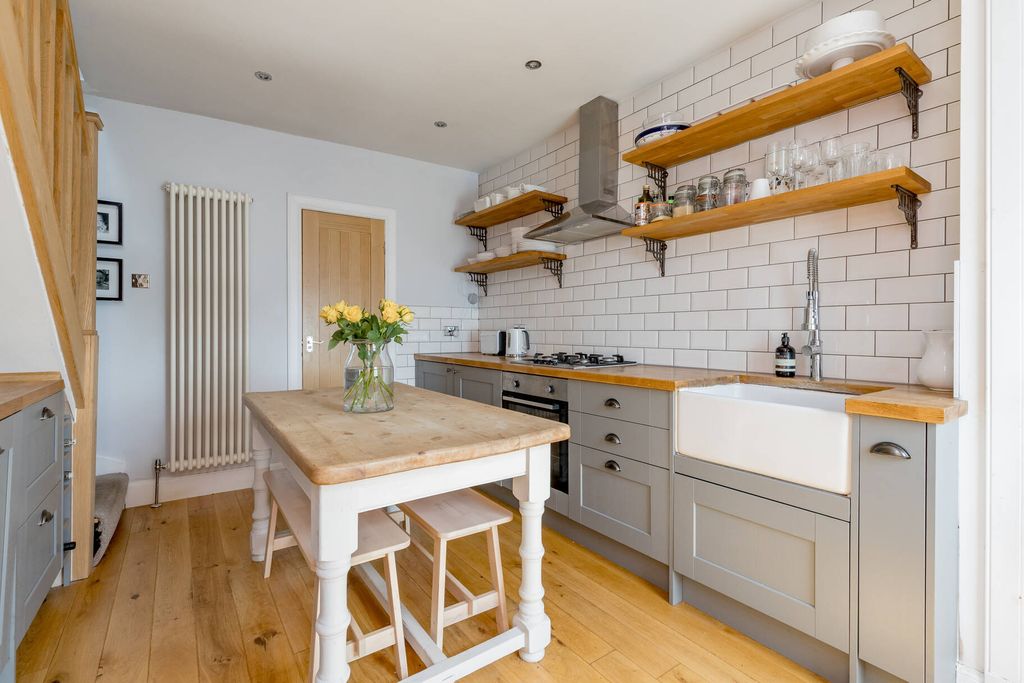 Property photo 2 of 12 Property Image 2