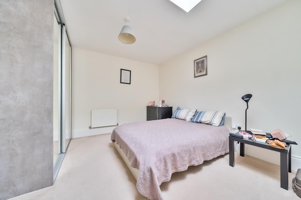 Property photo 2 of 13 Bedroom