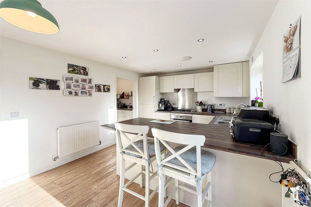 Property photo 3 of 22 Picture No. 09