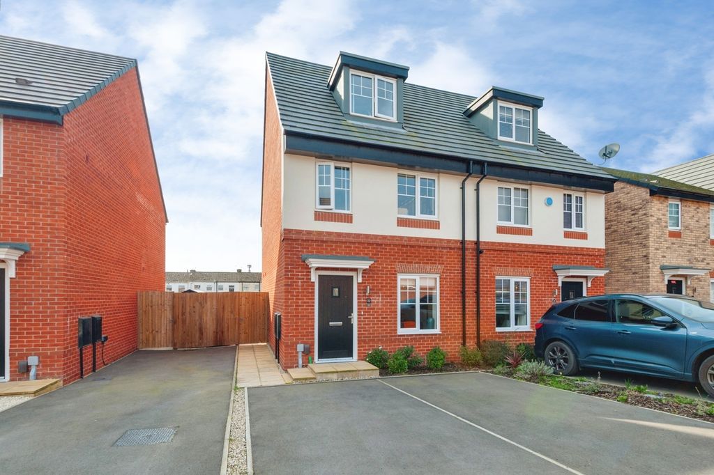 Property photo 1 of 20 Pbox-Img.Jpg