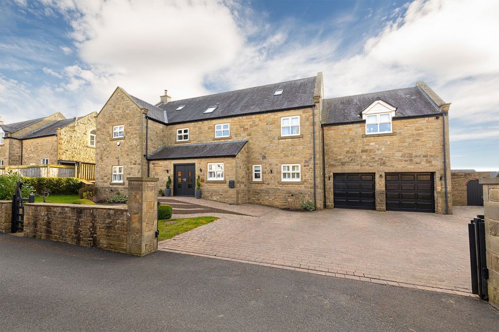 Property photo 1 of 31
