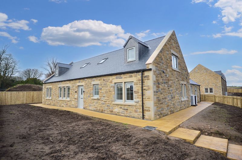 Property photo 1 of 9 Front External