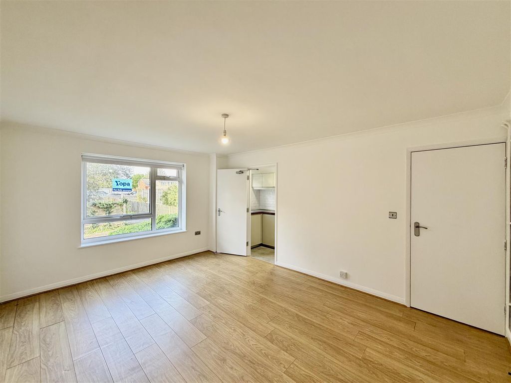 Property photo 3 of 7 Reception Room