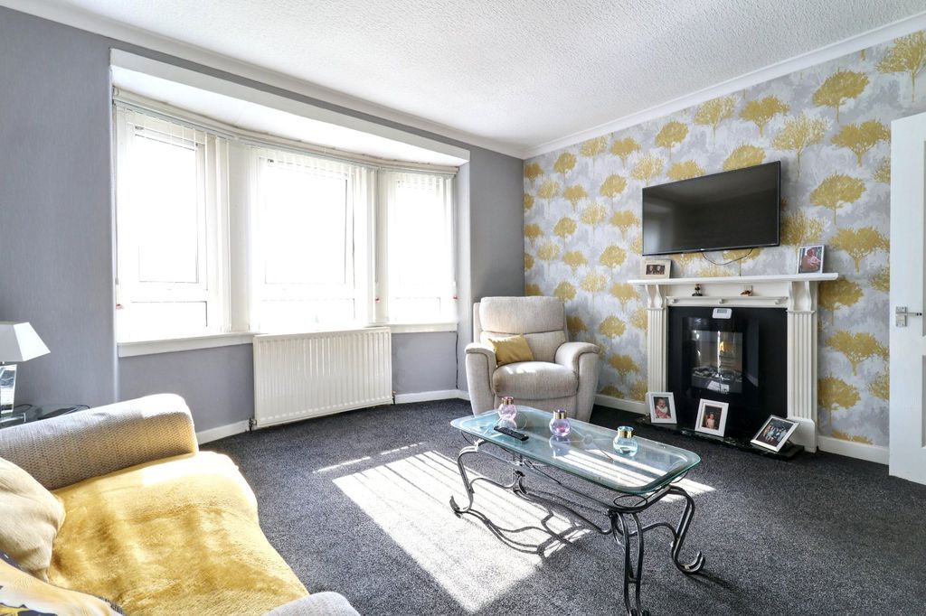 Property photo 2 of 17 Picture No. 02