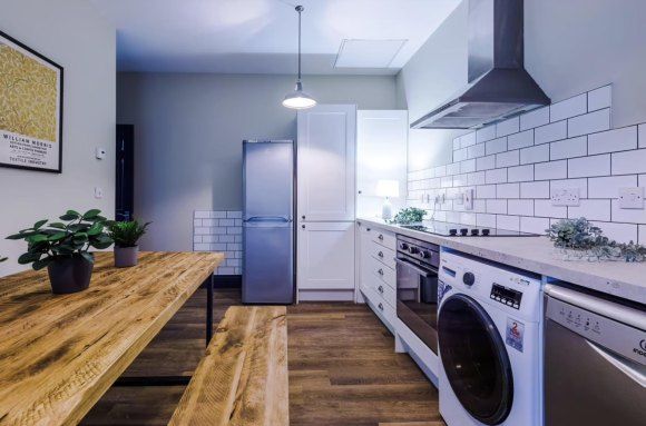 Property photo 3 of 13 8825902.Jpg