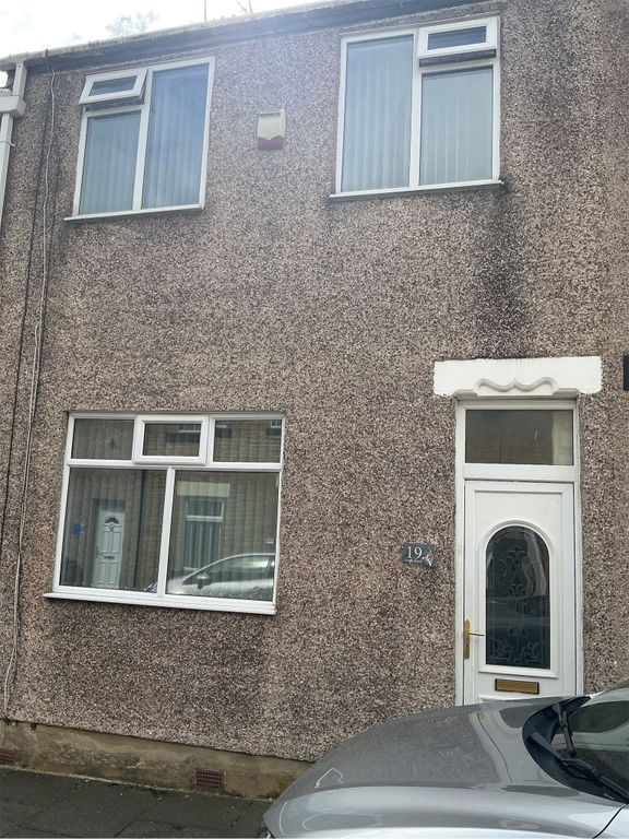 Property photo 1 of 8