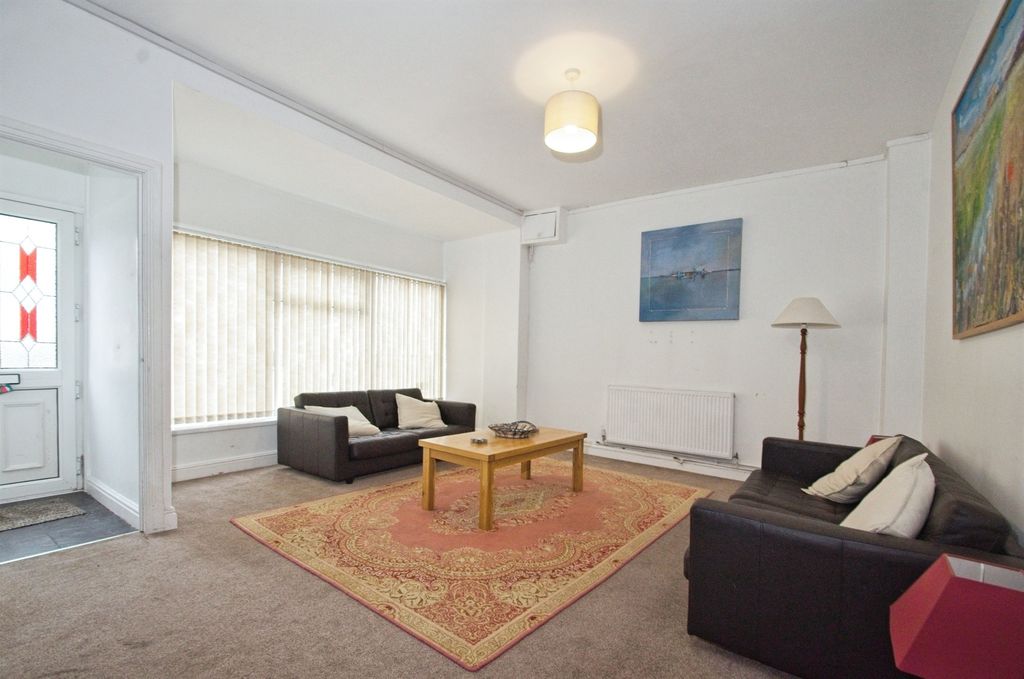 Property photo 3 of 15