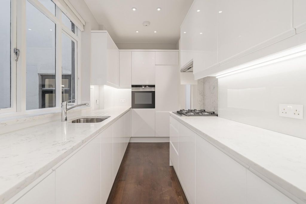 Property photo 2 of 7 Image