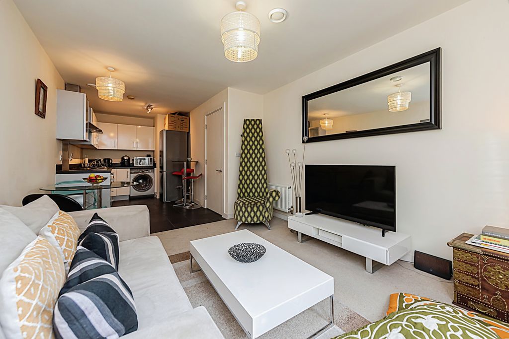 Property photo 1 of 12 Open Plan Living