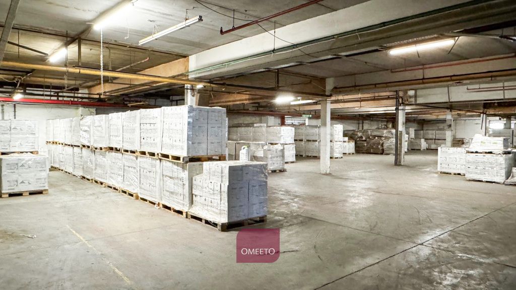 Property photo 2 of 4 Warehouse To Rent