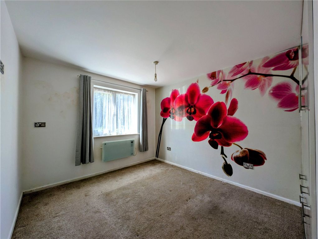 Property photo 2 of 8 Picture No. 03