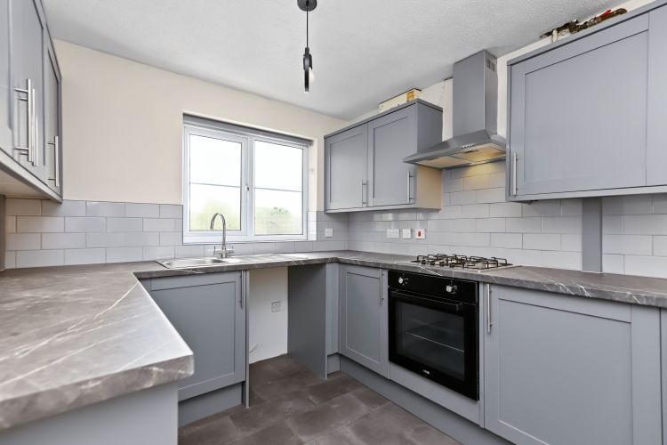 Property photo 3 of 16 340421