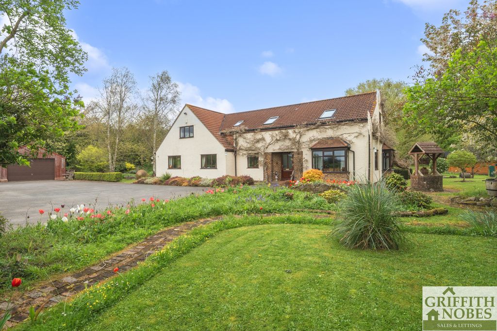 Property photo 1 of 31 Front