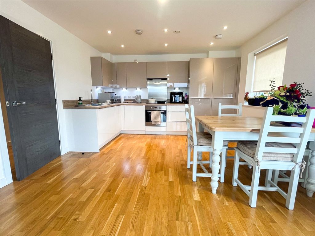 Property photo 3 of 13 Kitchen