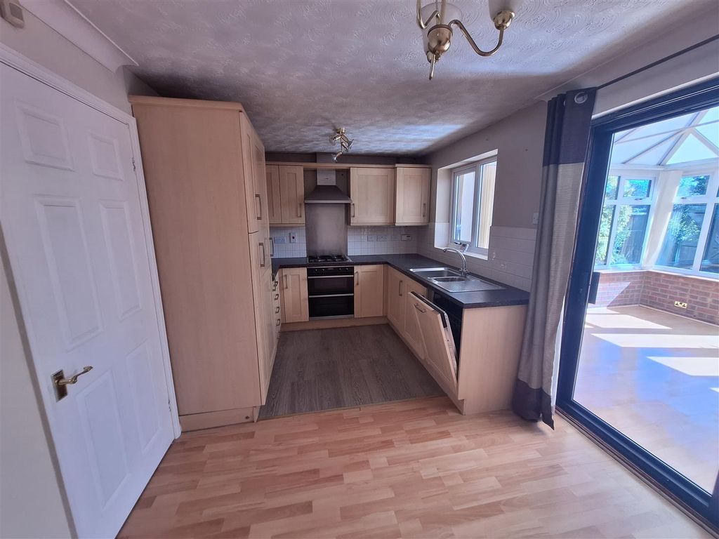 Property photo 2 of 12 Kitchen2.Jpg