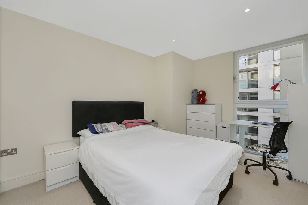 Property photo 3 of 9