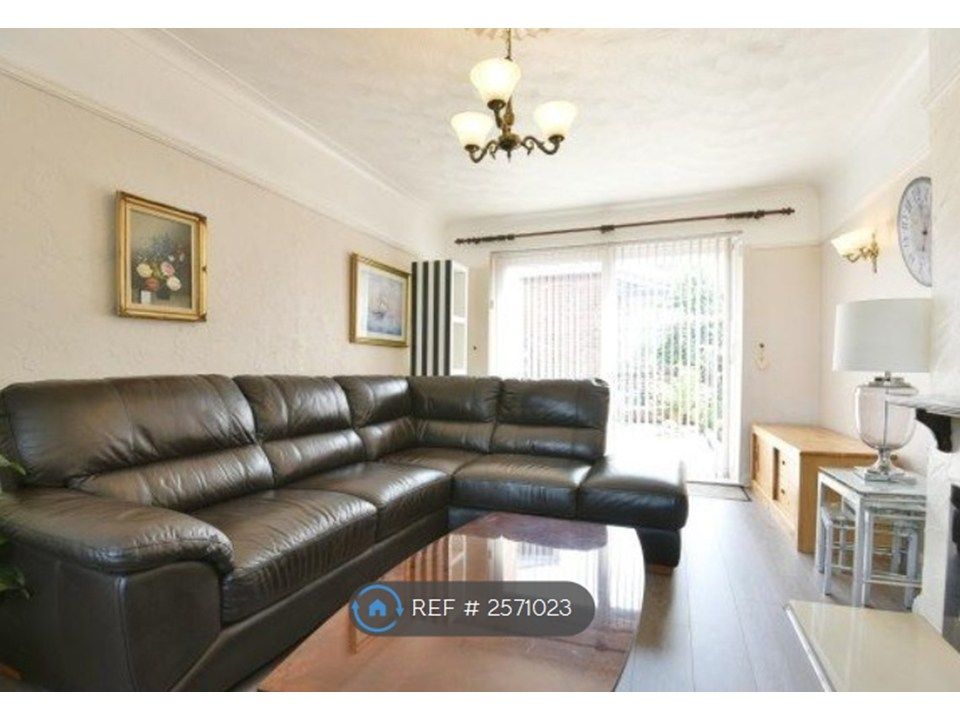 Property photo 3 of 16